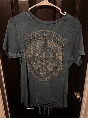 Affliction Blue Gray Short Sleeve Graphic Tee with Gold Accent